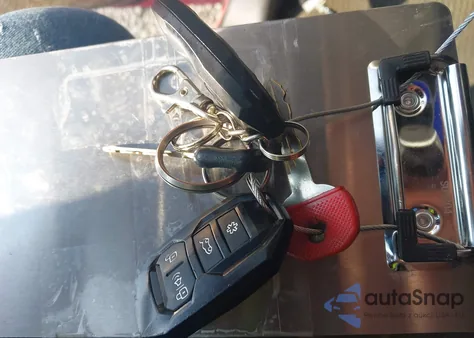 2005 Chevrolet Silverado 1500 Z71 from USA, damaged, VIN 1GCEK19B75E140468